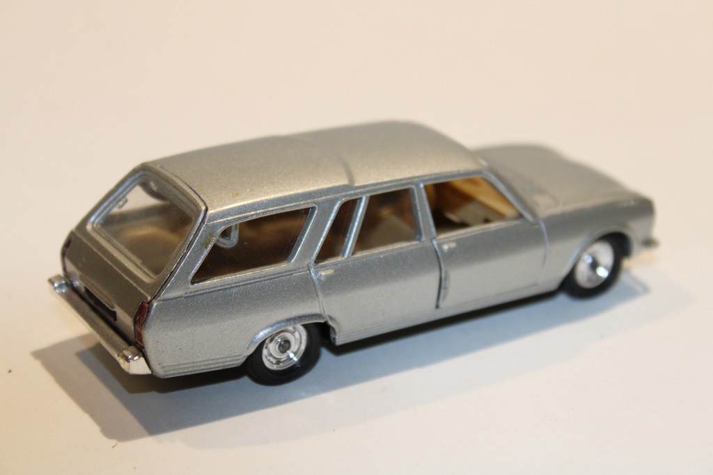 PEUGEOT 504 BREAK GRIS 1975 SOLIDO 1/43°