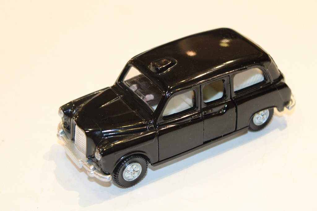 AUSTIN TAXI NOIR 1960 DINKY TOYS 1/32°