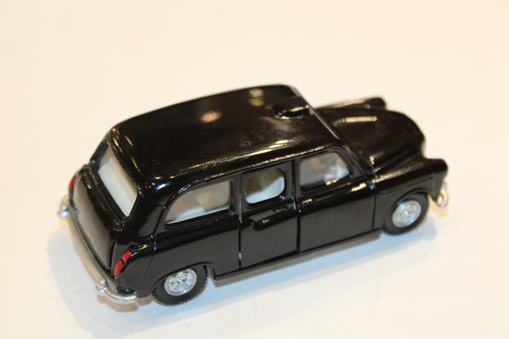 AUSTIN TAXI NOIR 1960 DINKY TOYS 1/32°