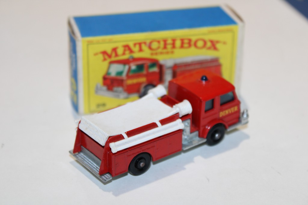 FIRE PUMPER TRUCK MATCHBOX 1/64°