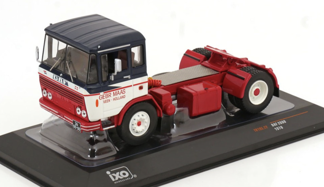 DAF 2600 1970 IXO 1/43