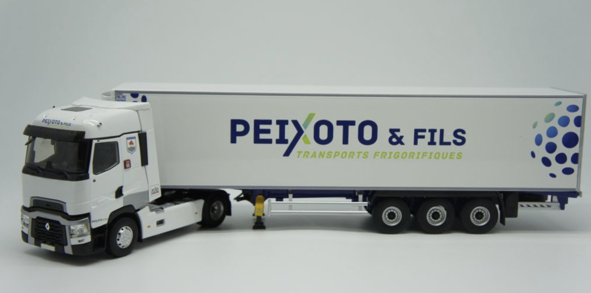 RENAULT T520 HIGH SEMI FRIGO PEIXOTO ET FILS 1/43 ELIGOR