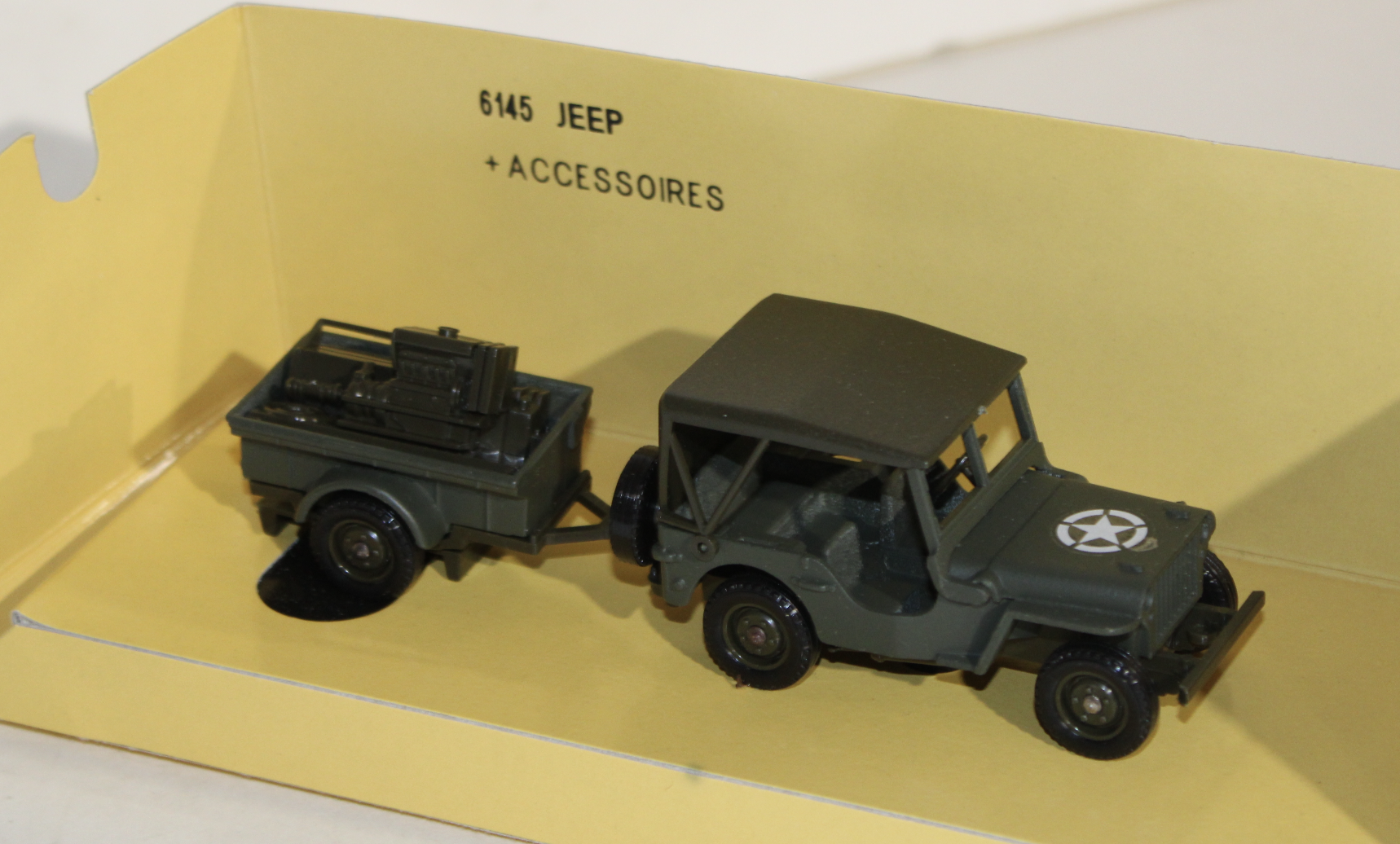 JEEP MILITAIRE SOLIDO 1/43