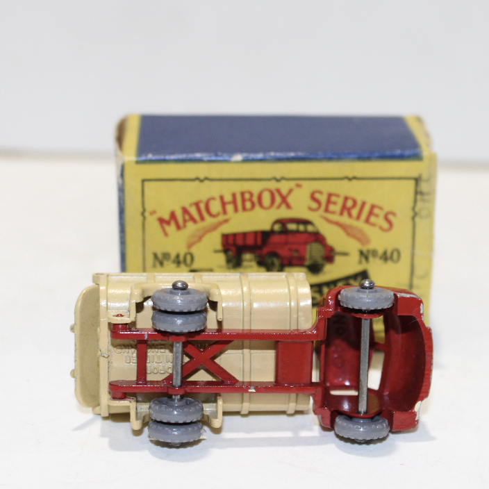 BEDFORD 7 TON TIPPER MATCHBOX 1/64