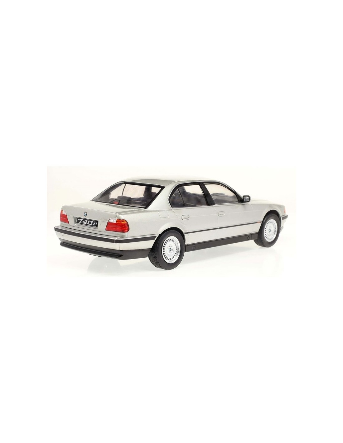 BMW 740i (E38) 1994 SILVER 1/18° KKSCALE