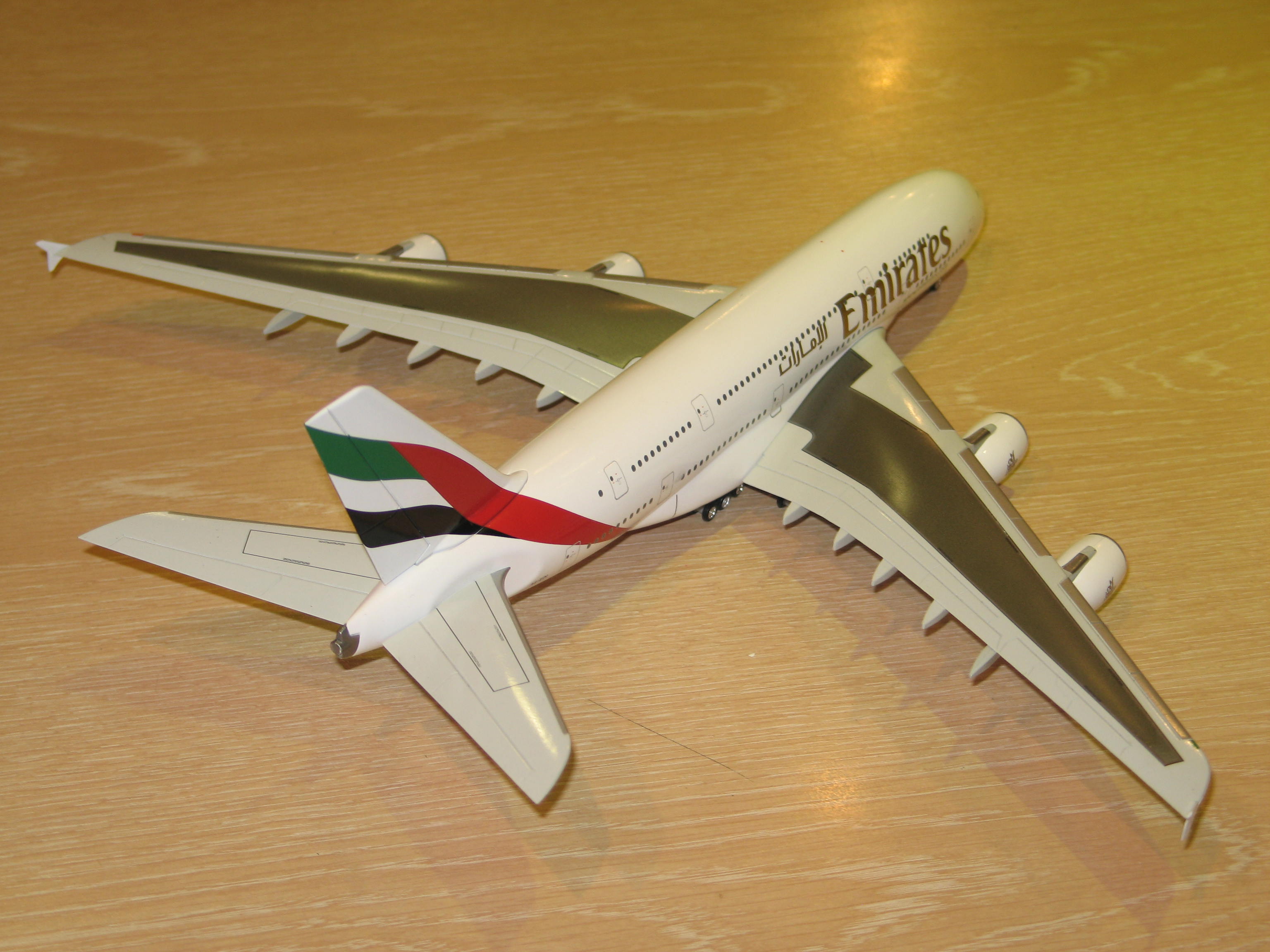 AIRBUS A380-800 EMIRATES HERPA 1/200°