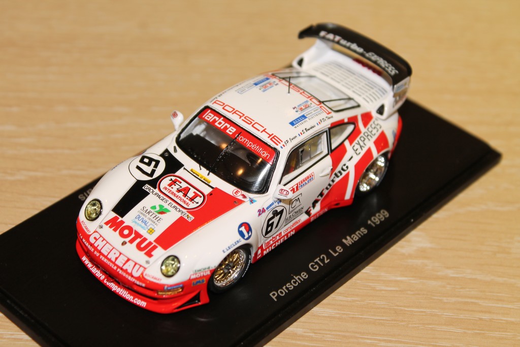 PORSCHE 911 GT2 1999 SPARK 1/43°