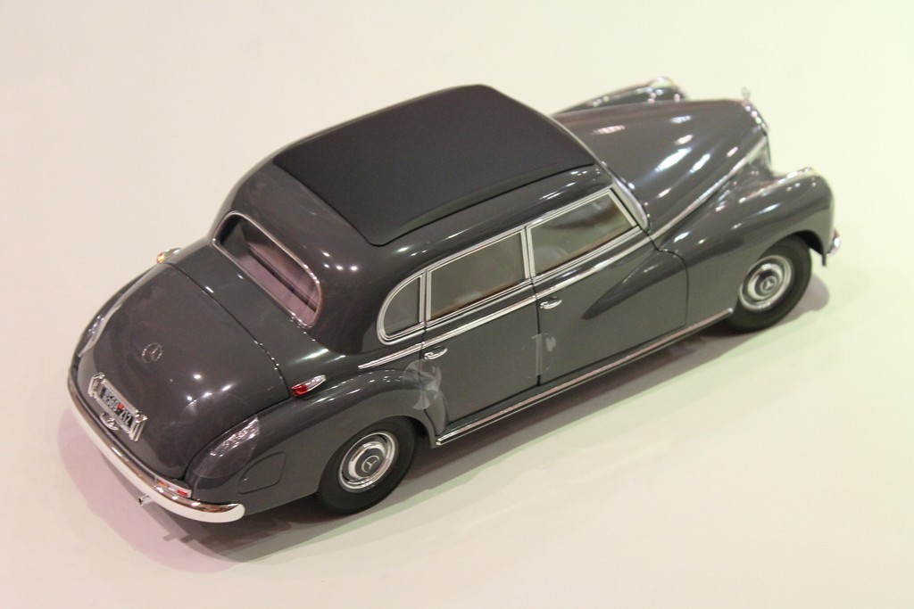 MERCEDES 300 1955 NOREV 1/18°