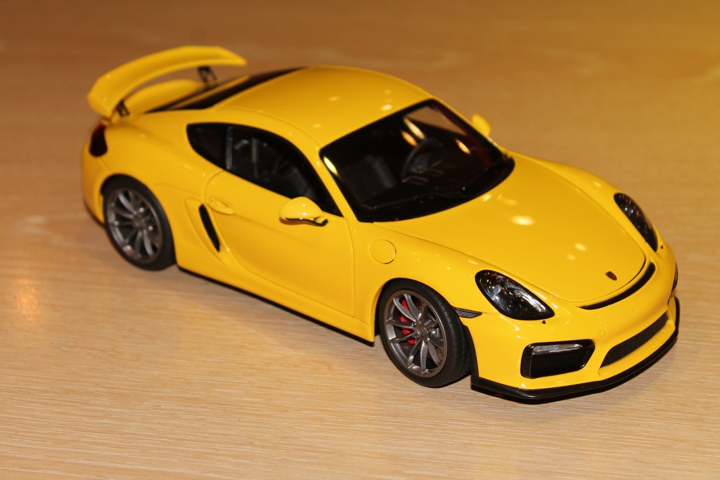 PORSCHE CAYMAN GT4 2015 JAUNE SCHUCO 1/18°