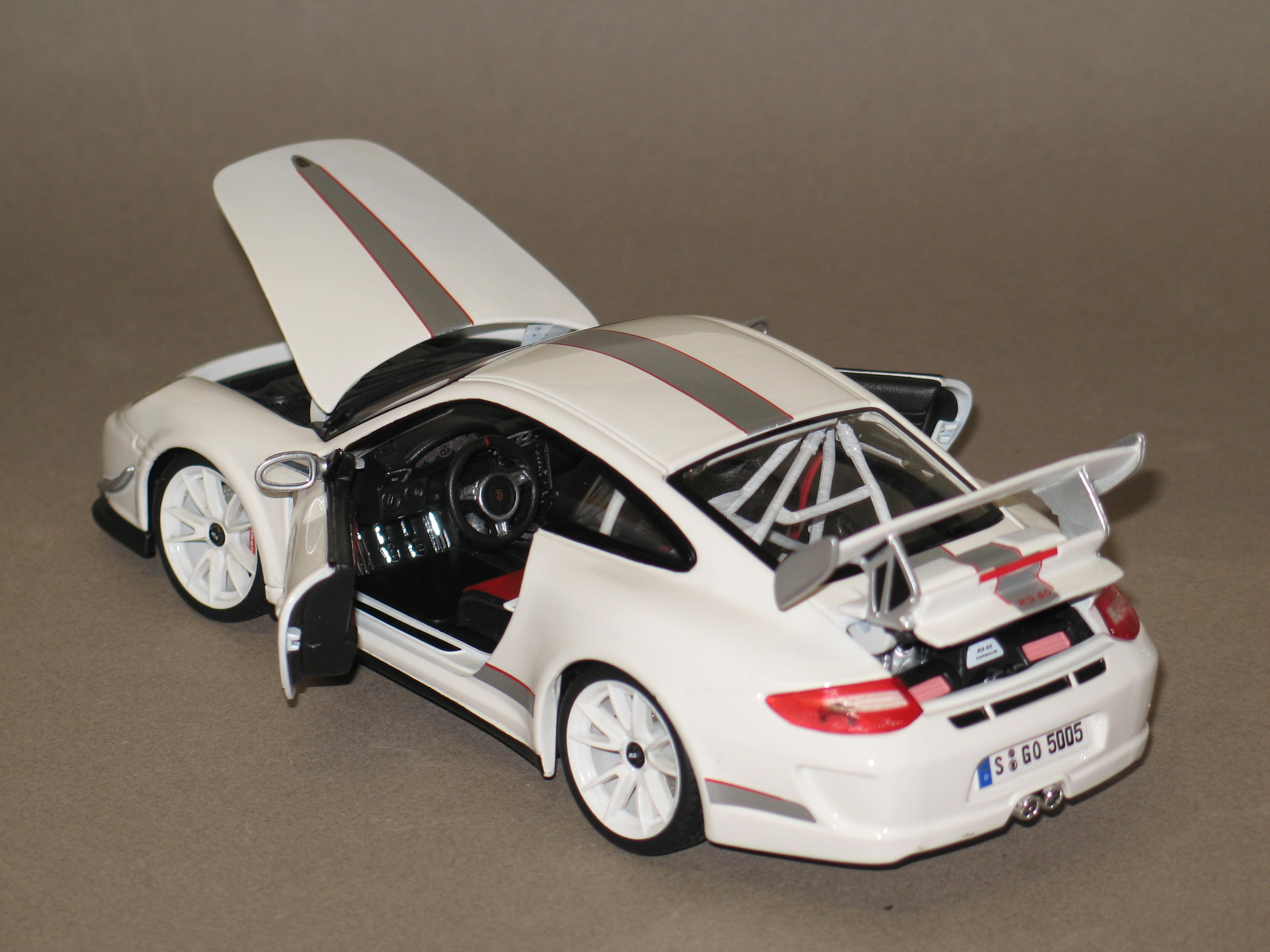 Porsche 911-997 Gt3 RS 4.0l blanche miniature bburago 1/18