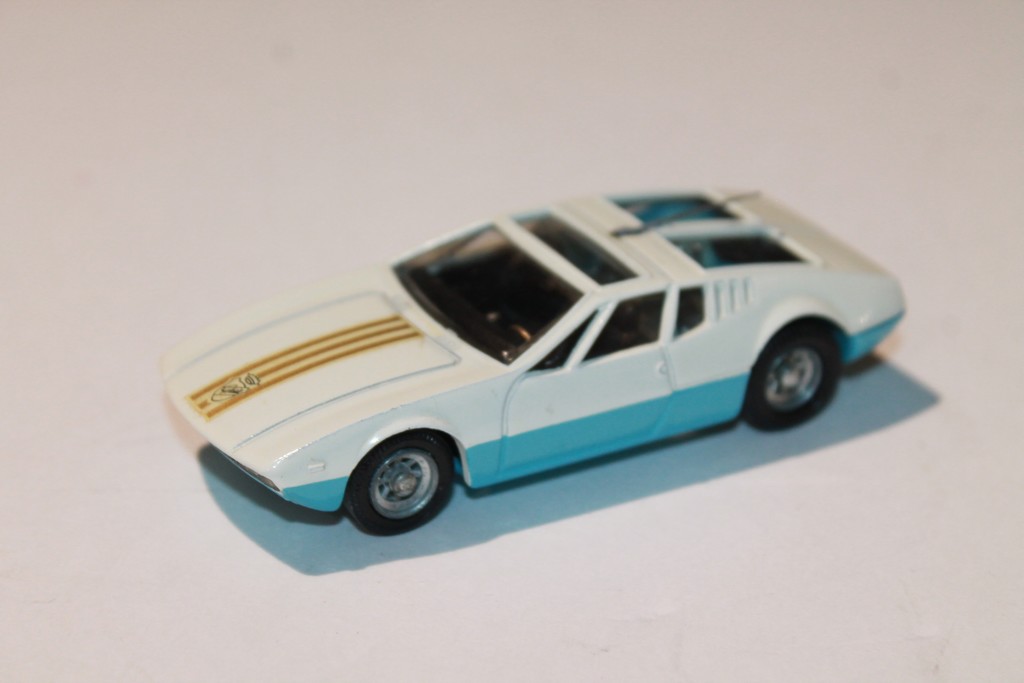 DETOMASO MANGUSTA CORGI TOYS 1/43°