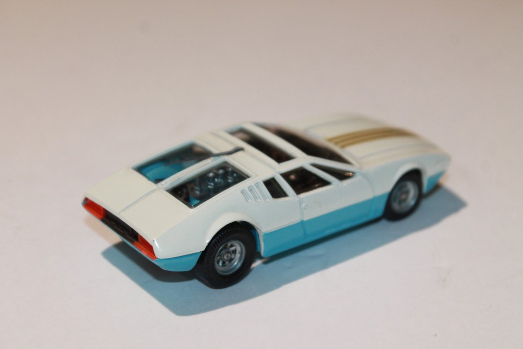 DETOMASO MANGUSTA CORGI TOYS 1/43°