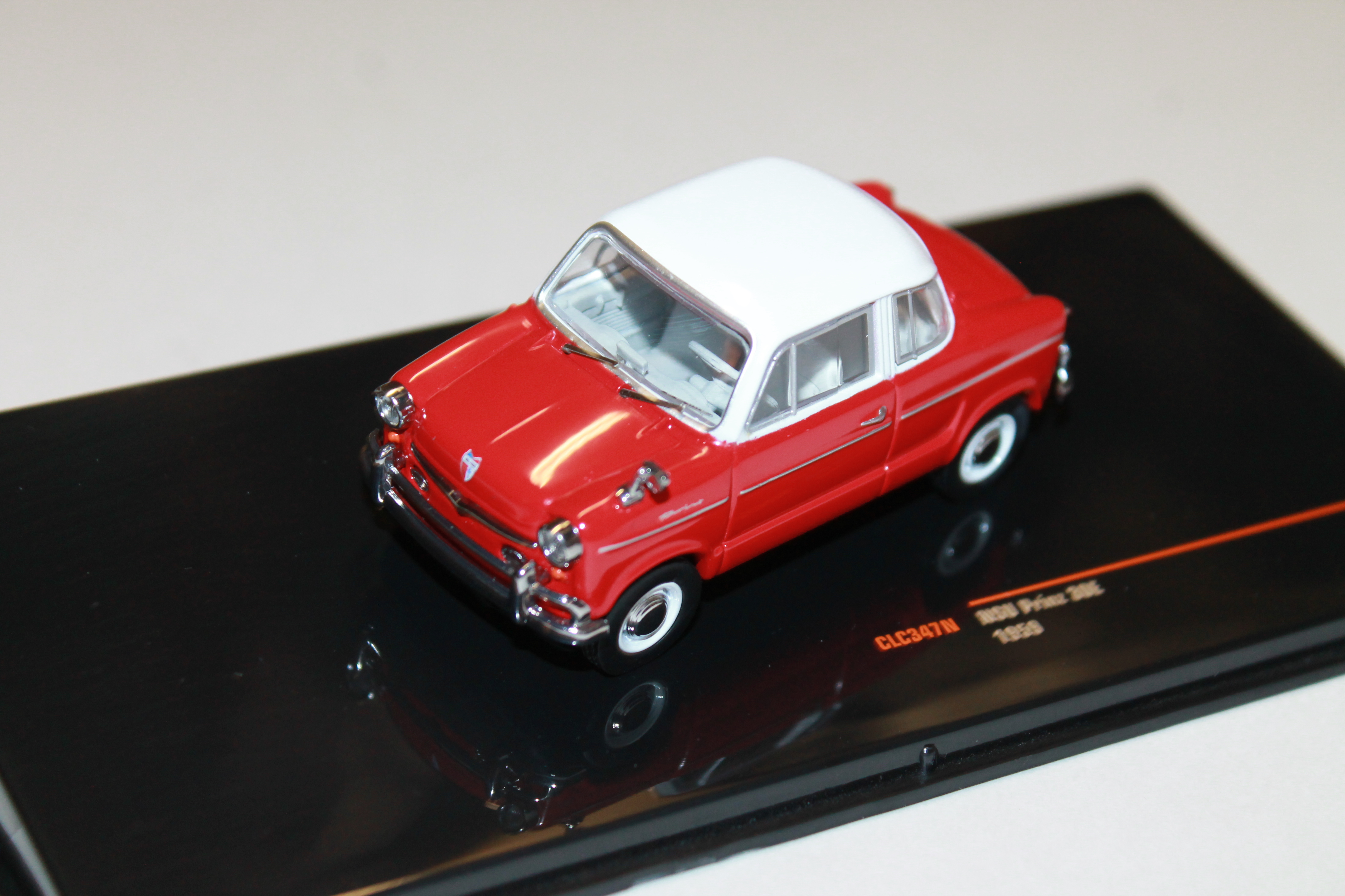 NSU PRINZ 30E 1959 IXO 1/43°