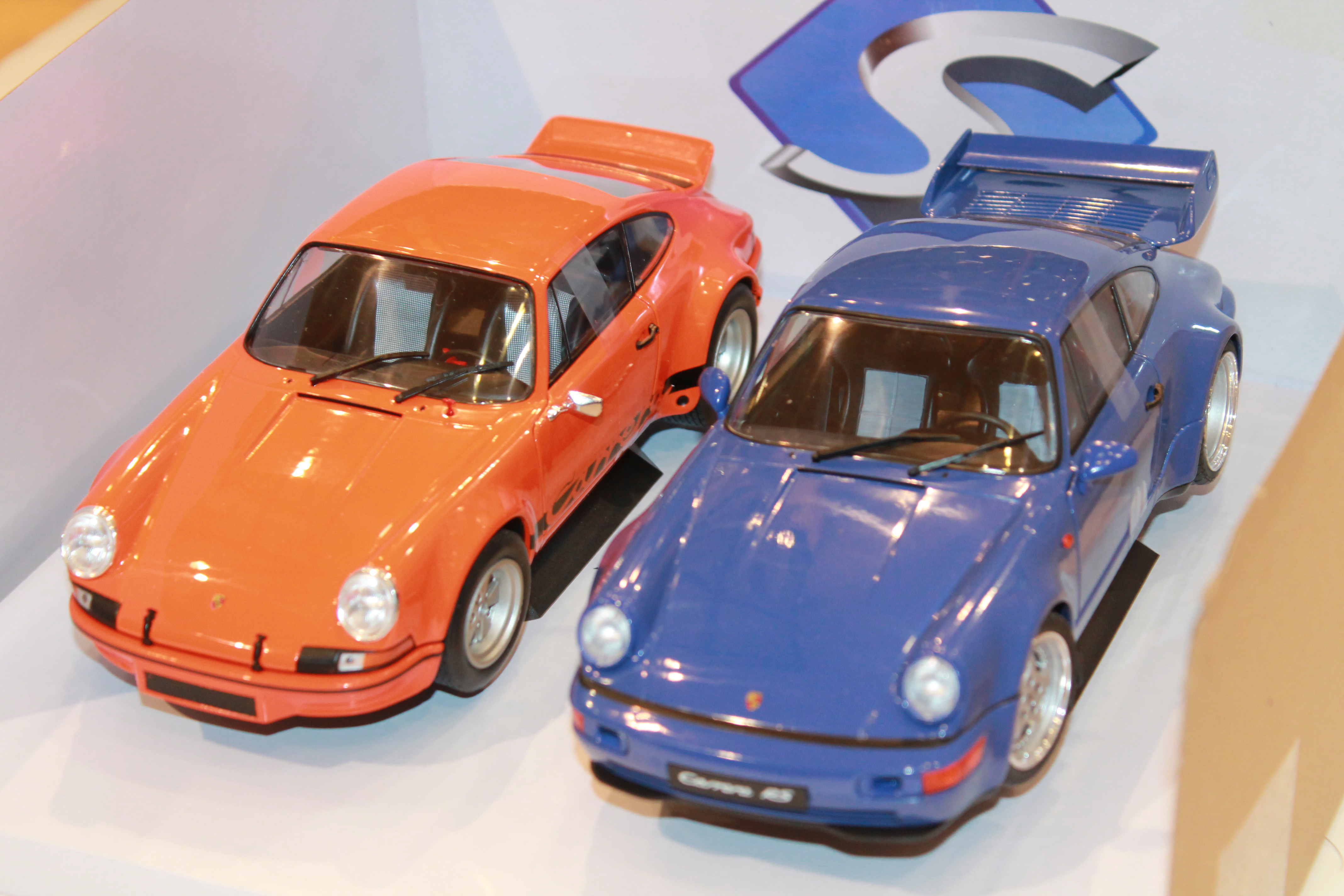 Solido 1:18 2 voitures ensemble Porsche 911 Carrera RSR & Porsche 911  Carrera RS (964) Orange / bleu S180004 modèle voiture S180004 3663506009679