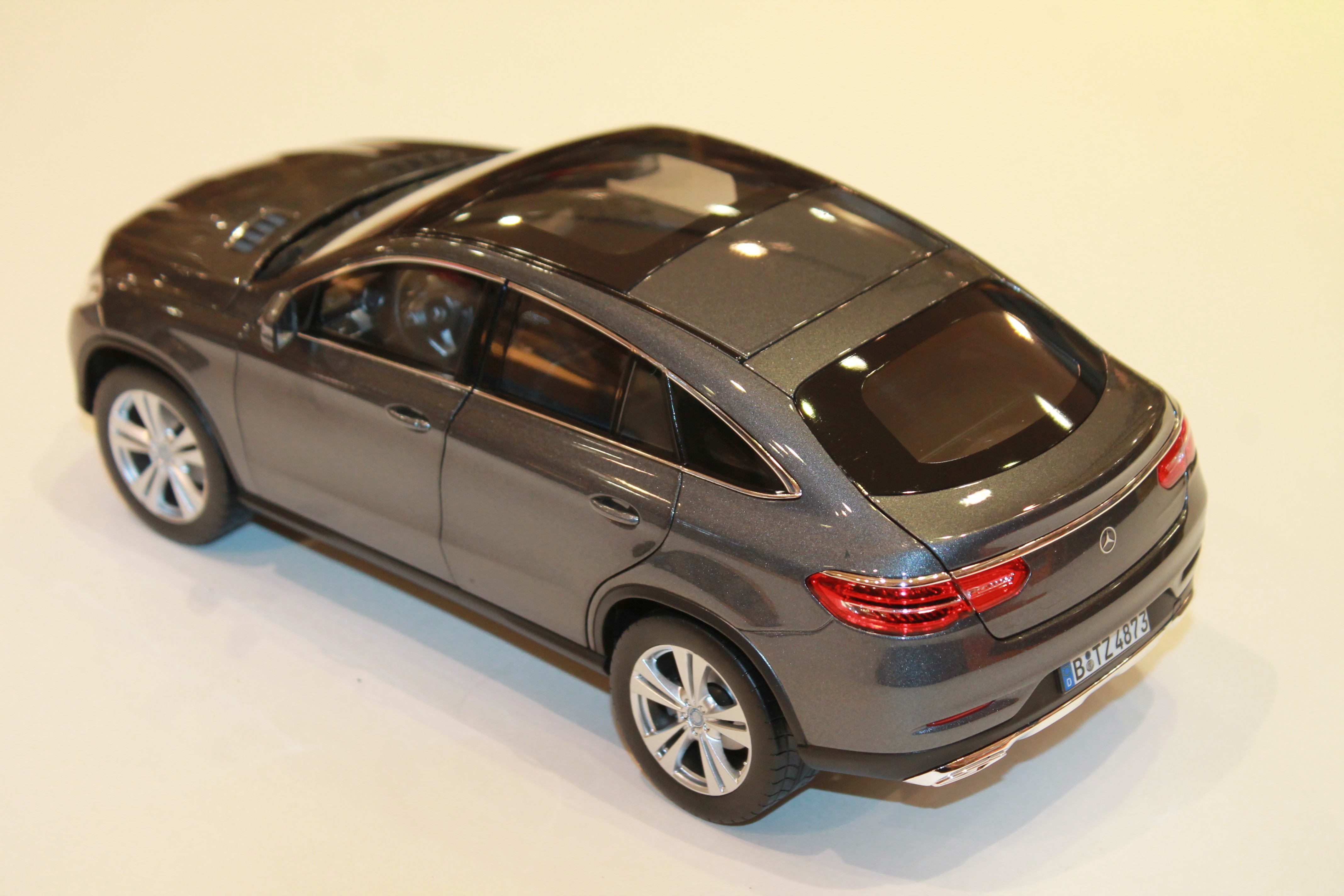 MERCEDES-BENZ GLE COUPE 2015 GRIS NOREV 1/18