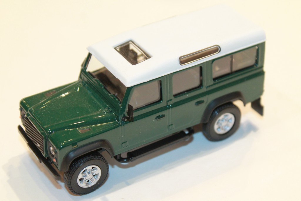 LAND ROVER DEFENDER VERT OXFORD 1/43°