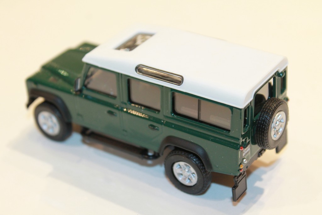 LAND ROVER DEFENDER VERT OXFORD 1/43°