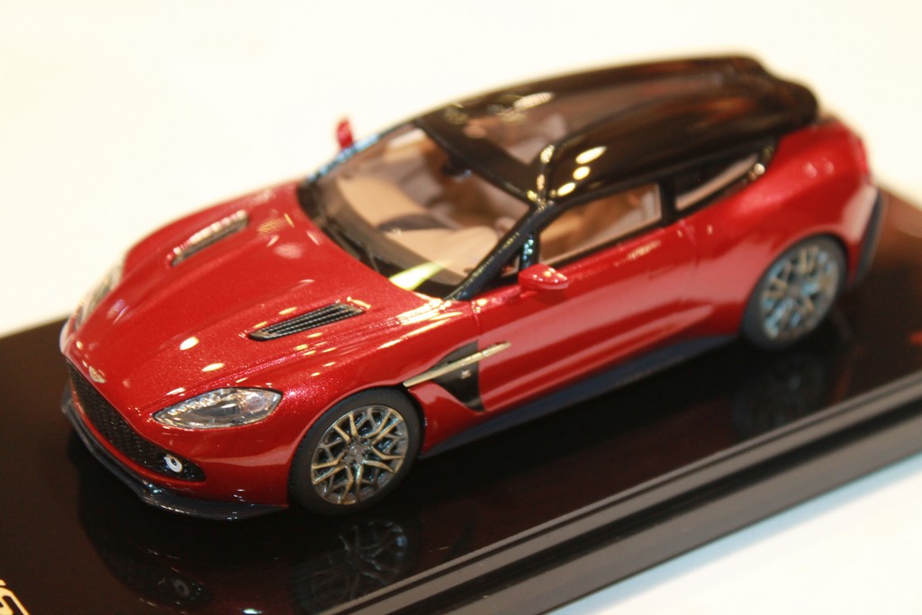 ASTON MARTIN VANQUISH ZAGATO SHOOTING BRAKE ROUGE TSM 1/43°