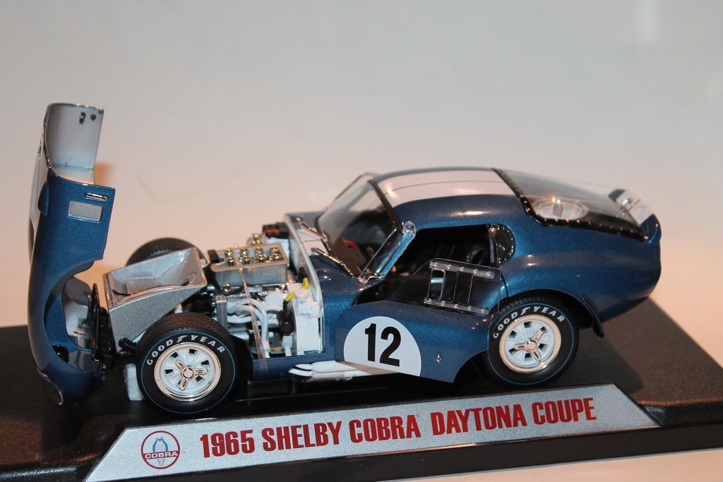 SHELBY COBRA N°12 DAYTONA LM 1965 CMR 1/18°