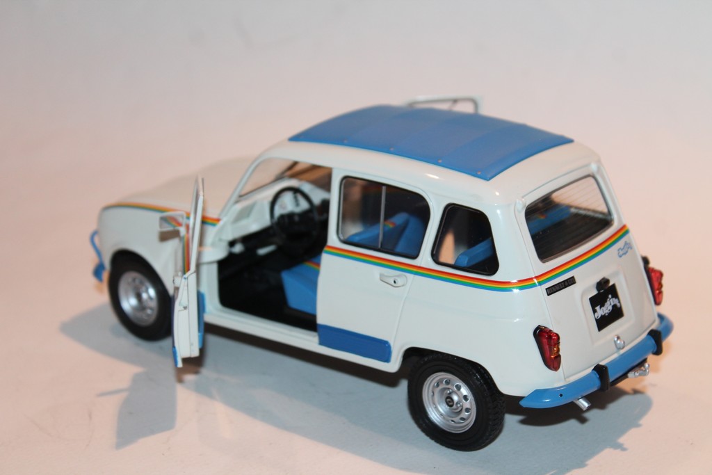 RENAULT 4L JOGGING 1981 SOLIDO 1/18°