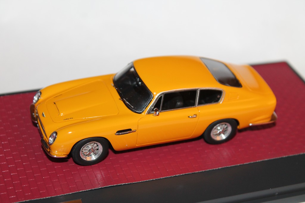 ASTON MARTIN DB6 VANTAGE MATRIX 1/43