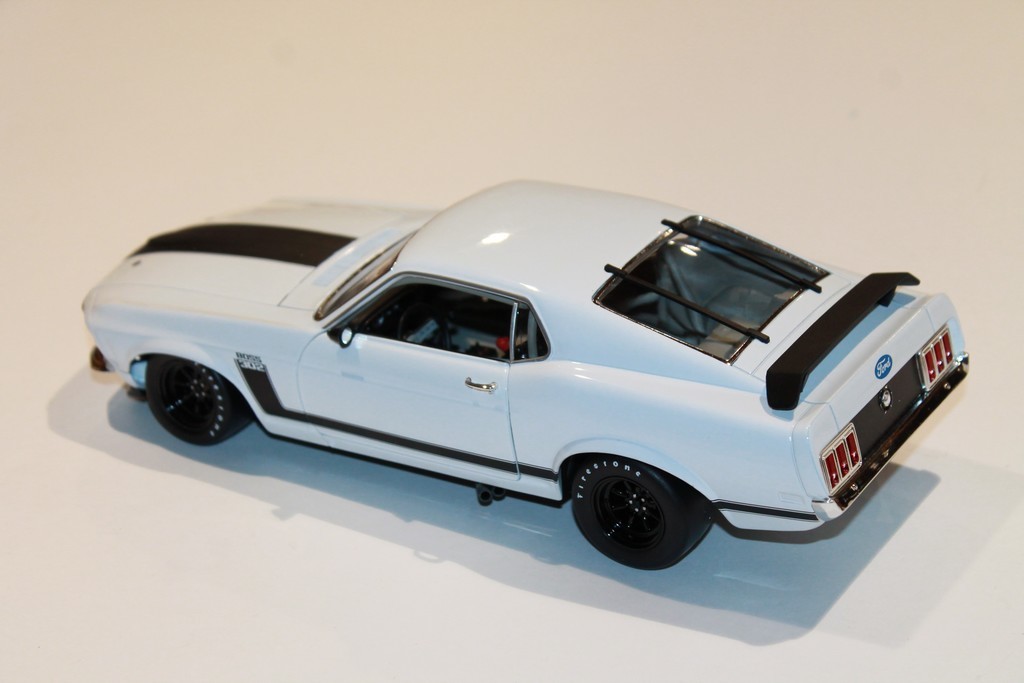 FORD MUSTANG BOSS 302 1970 BLANCHE ACME 1/18°