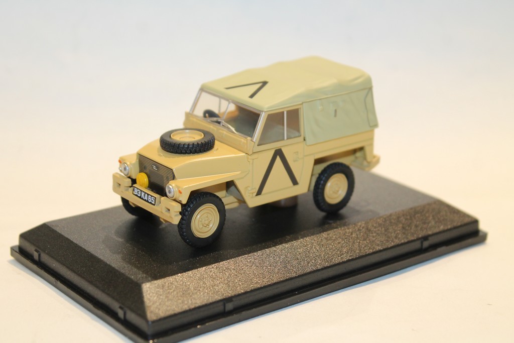 LAND ROVER LIGHTWEIGHT GULF WAR 1965 OXFORD 1/43°