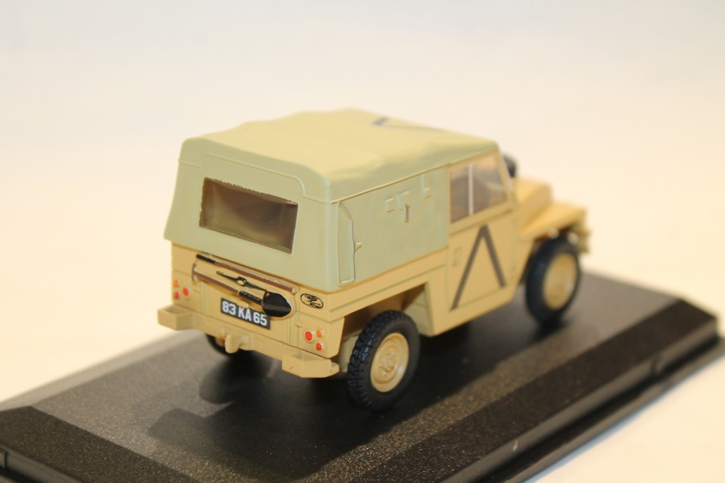 LAND ROVER LIGHTWEIGHT GULF WAR 1965 OXFORD 1/43°