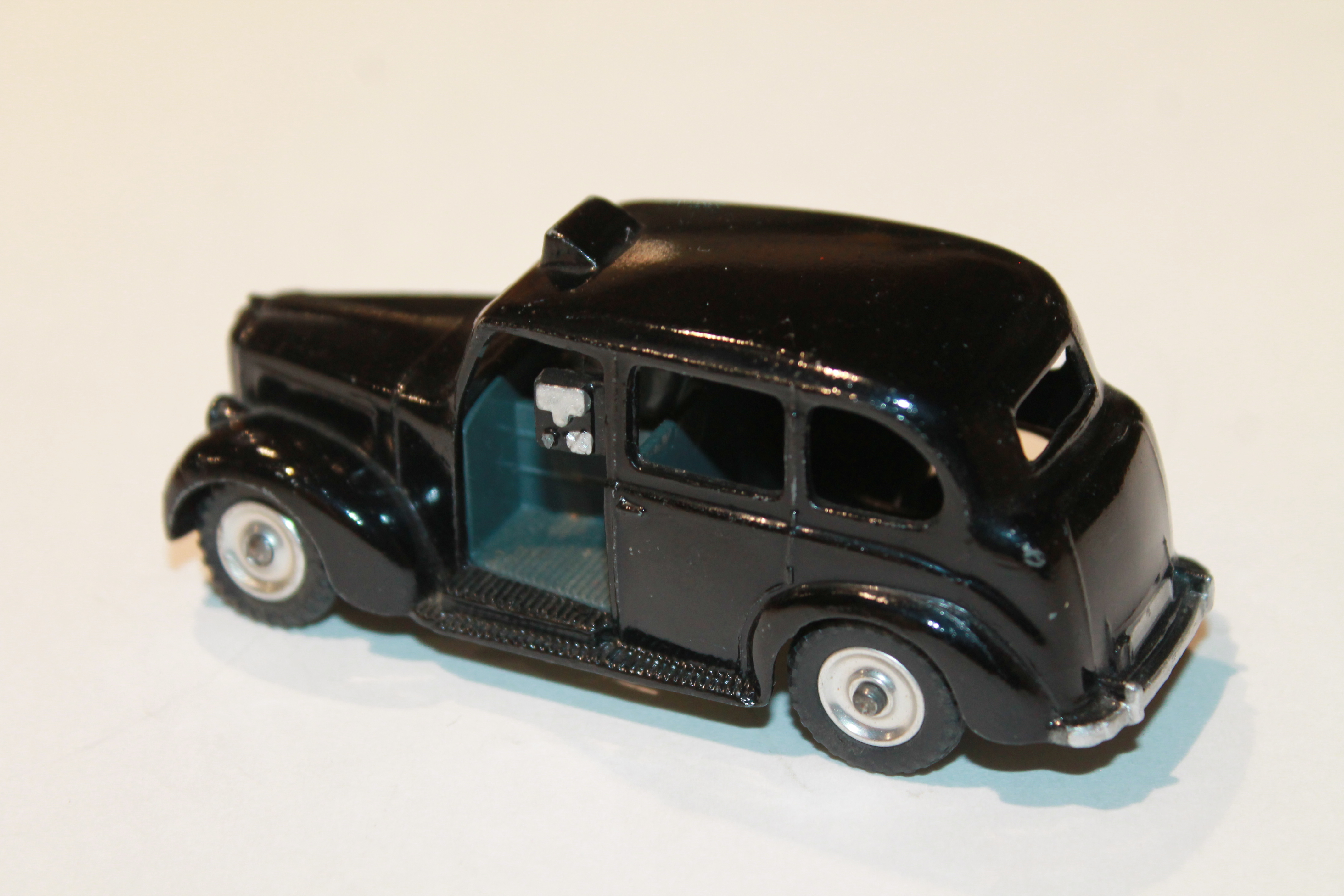 AUSTIN TAXI LONDON DINKY TOYS 1/43°