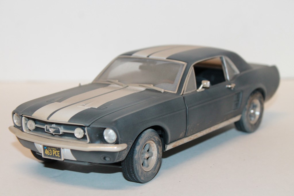 FORD MUSTANG COUPE CREED II GRIS 1967 GREENLIGHT 1/18°