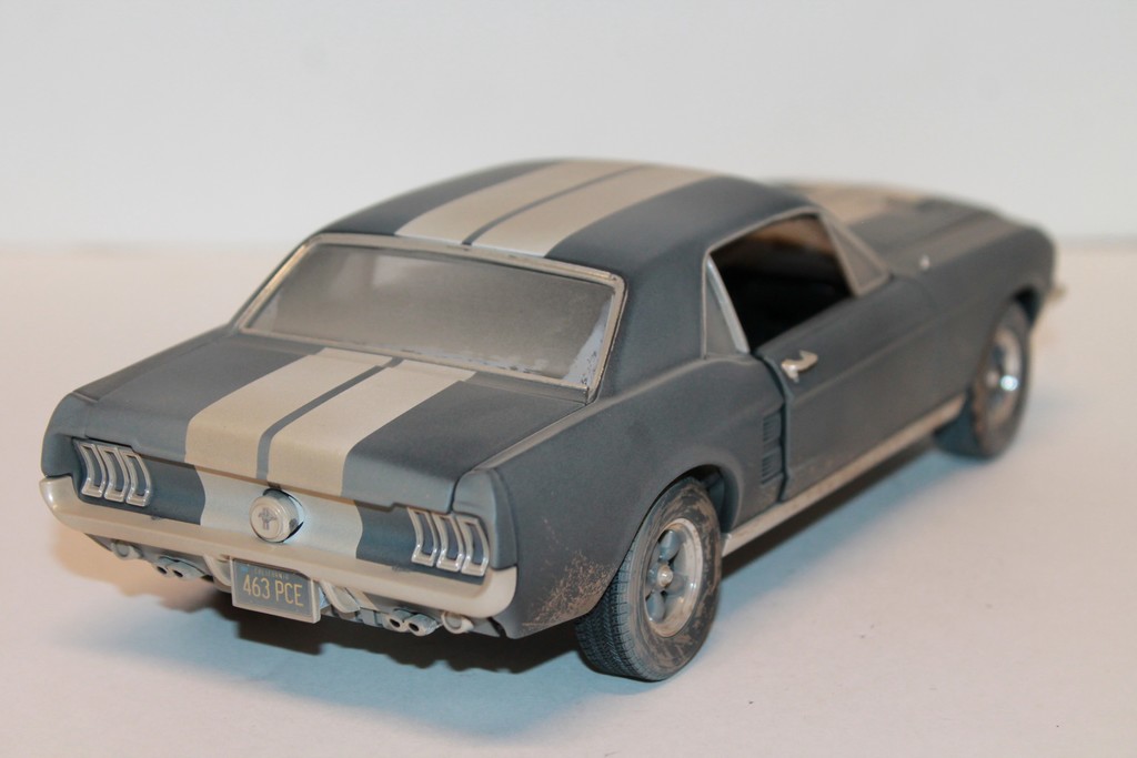 FORD MUSTANG COUPE CREED II GRIS 1967 GREENLIGHT 1/18°