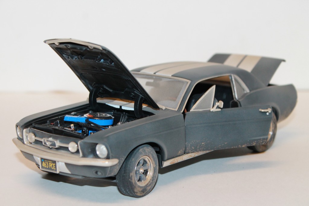 FORD MUSTANG COUPE CREED II GRIS 1967 GREENLIGHT 1/18°