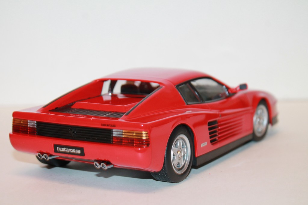 FERRARI TESTAROSSA ROUGE 1986 KKSCALE 1/18°